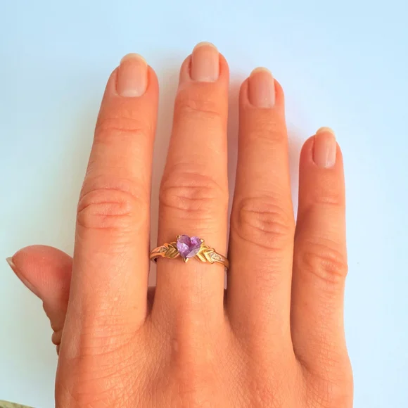 14K Yellow Solid Gold .55 CT Amethyst Shape Heart Natural Diamond Love Band Ring - Picture 8 of 11